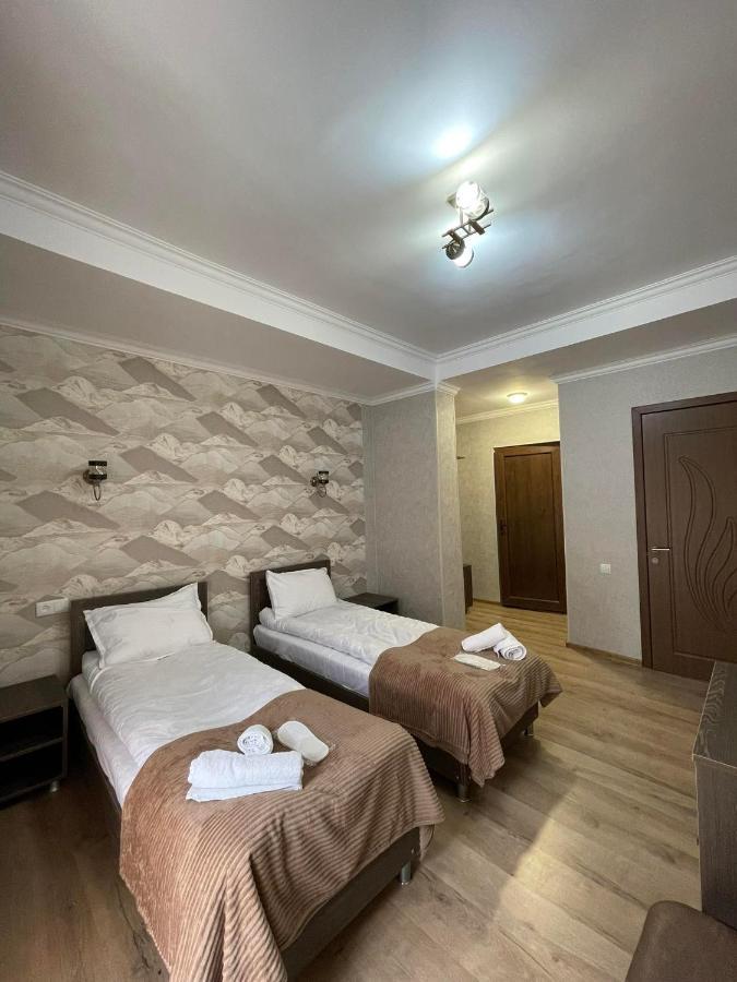 Hotel Shina Kazbegi Esterno foto
